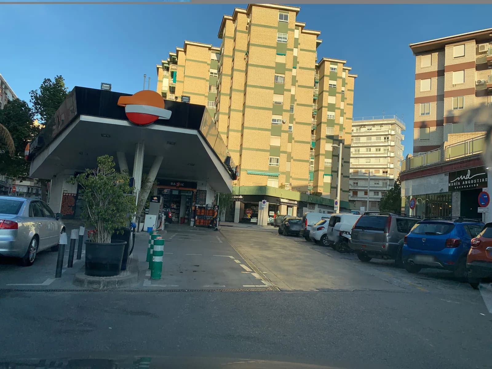 Aparcamiento gratuito en Calle Notario Gómez Acebo en Motril (Granada)