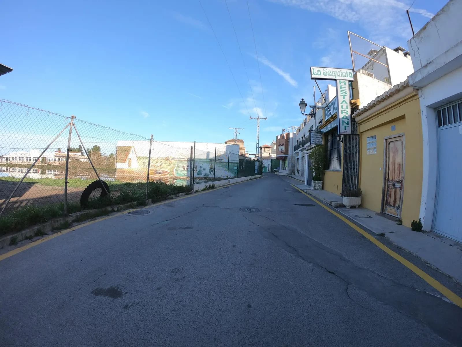 Aparcamiento gratuito en Calle Pintor Martí Girbes en Sollana (Valencia)