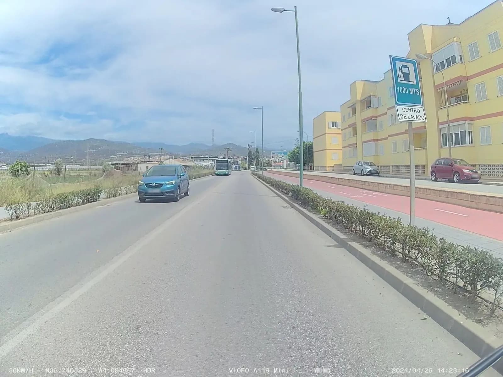 Aparcamiento gratuito en Calle Playa Marina en Vélez-Málaga (Málaga)