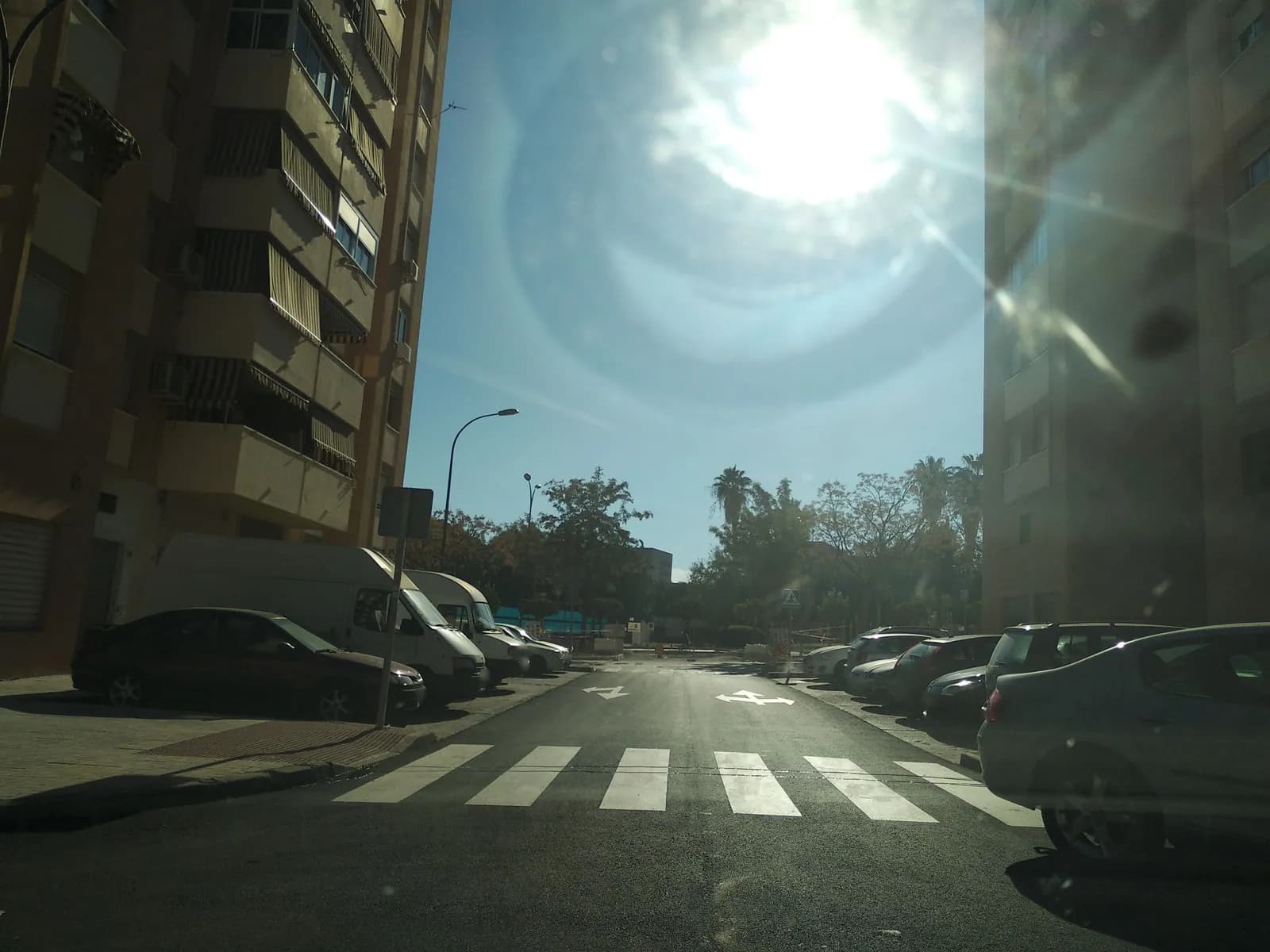 Aparcamiento gratuito en Calle Poetisa Juana Luna en Málaga