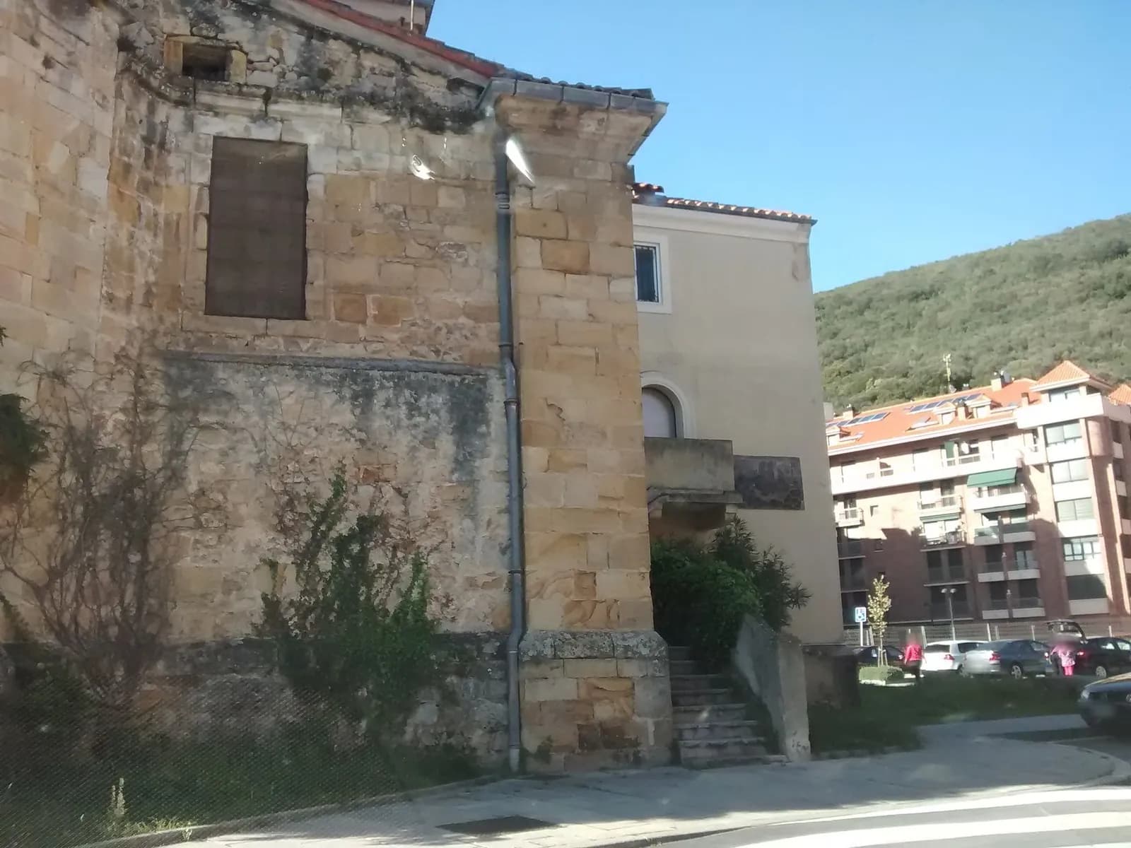 Aparcamiento gratuito en Calle San Miguel en Santoña (Cantabria)