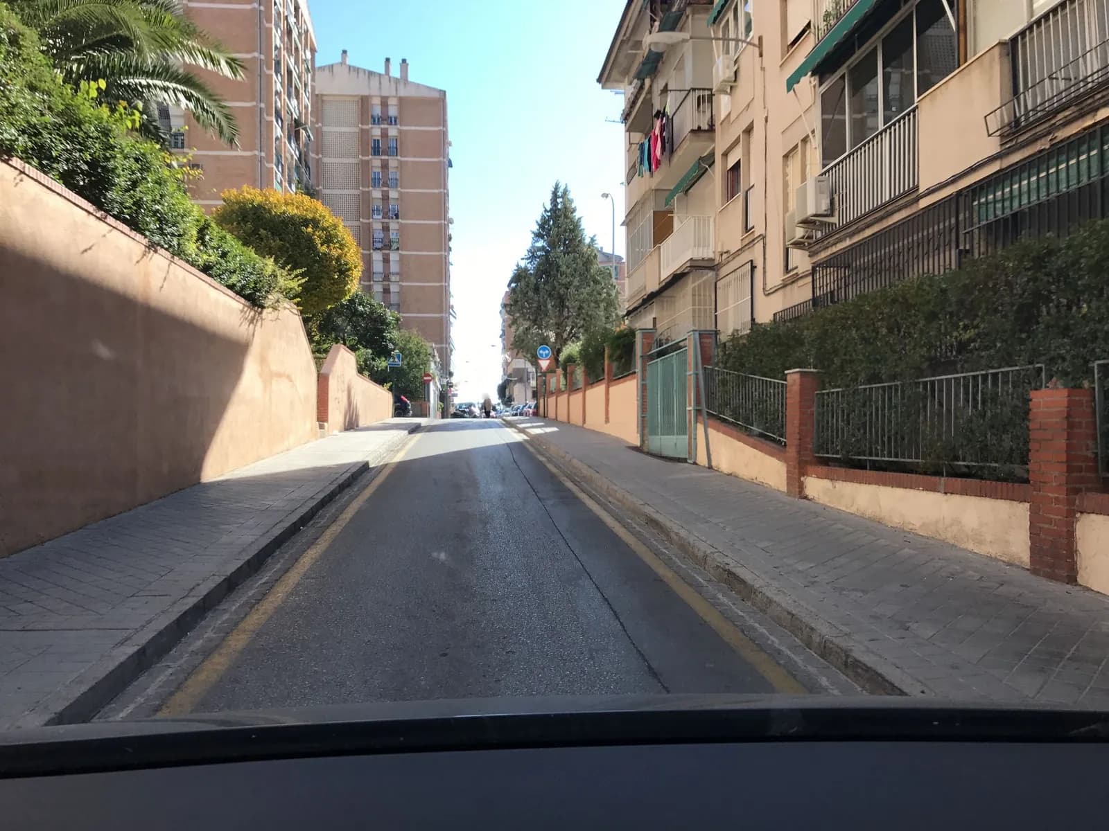Aparcamiento gratuito en Calle Santiago Lozano en Jun (Granada)
