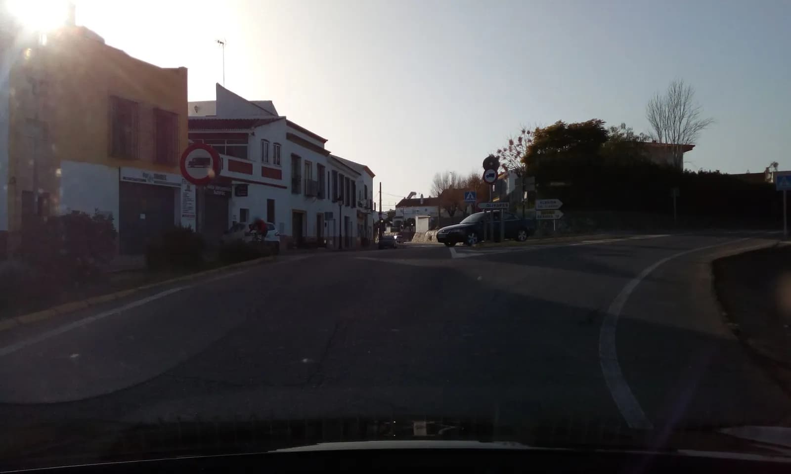 Aparcamiento gratuito en Calle Trigales en Olivares (Sevilla)