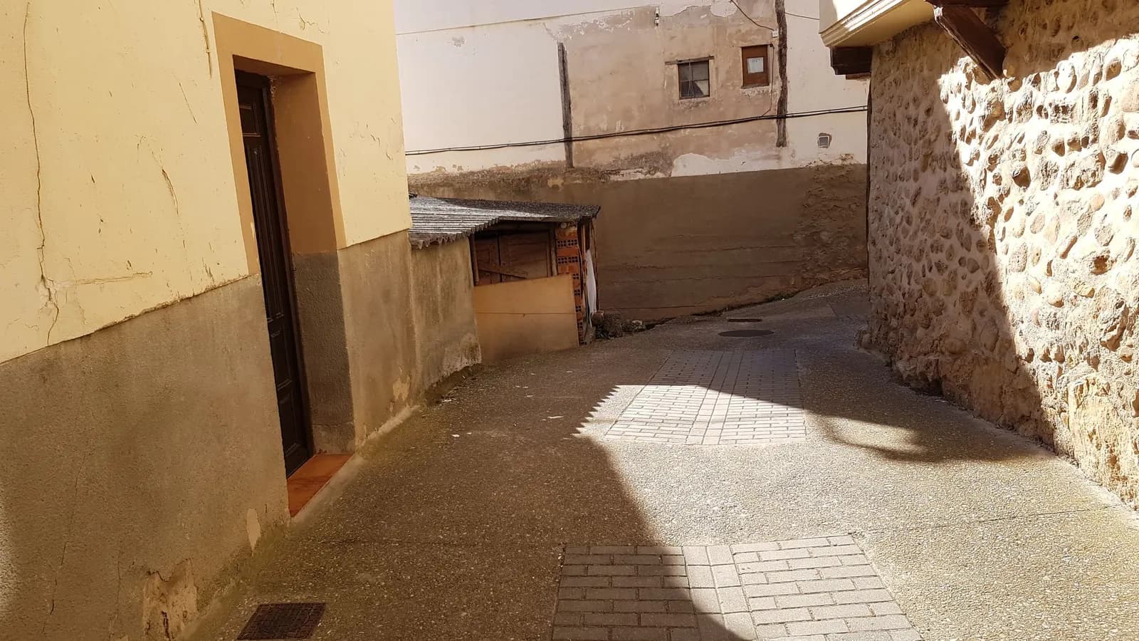 Aparcamiento gratuito en Callejón Ollerías en Torrecilla en Cameros (La Rioja)