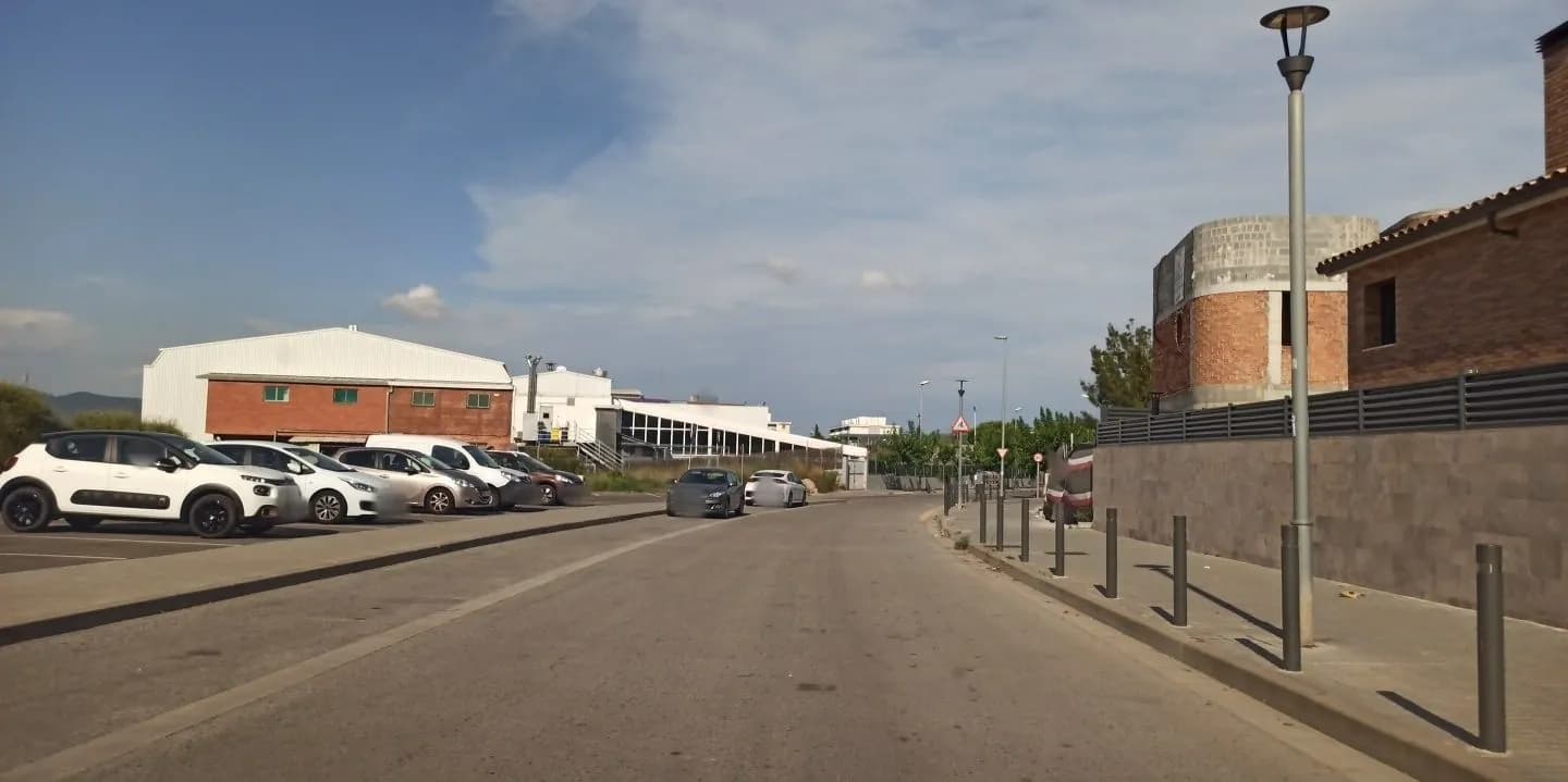 Aparcamiento gratuito en Camí de Can Ros en Santa Coloma de Cervelló (Barcelona)