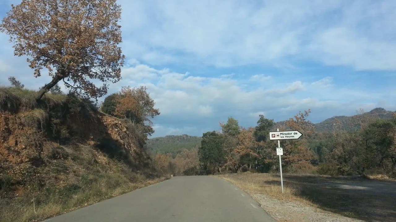 Aparcamiento gratuito en Camí de la Riera de Merlès en Lluçà (Barcelona)