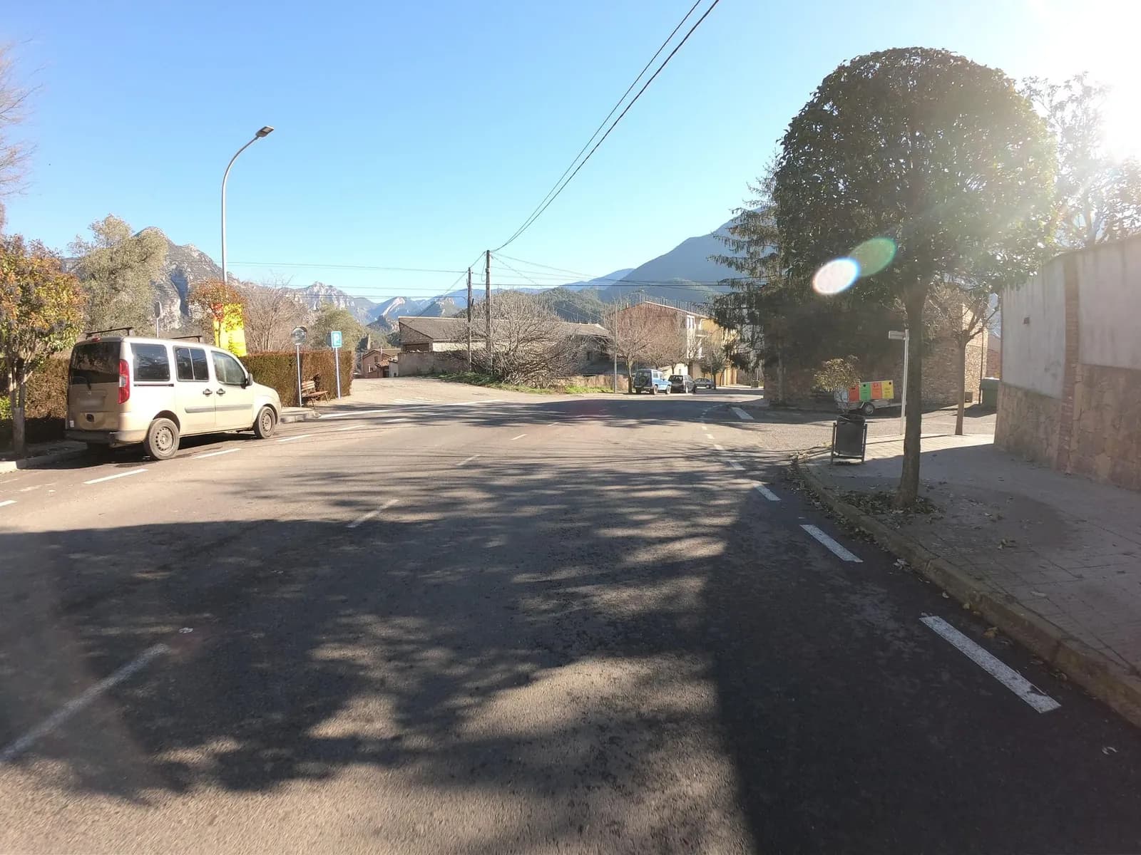 Aparcamiento gratuito en Camí Estret en Coll de Nargó (Lleida)