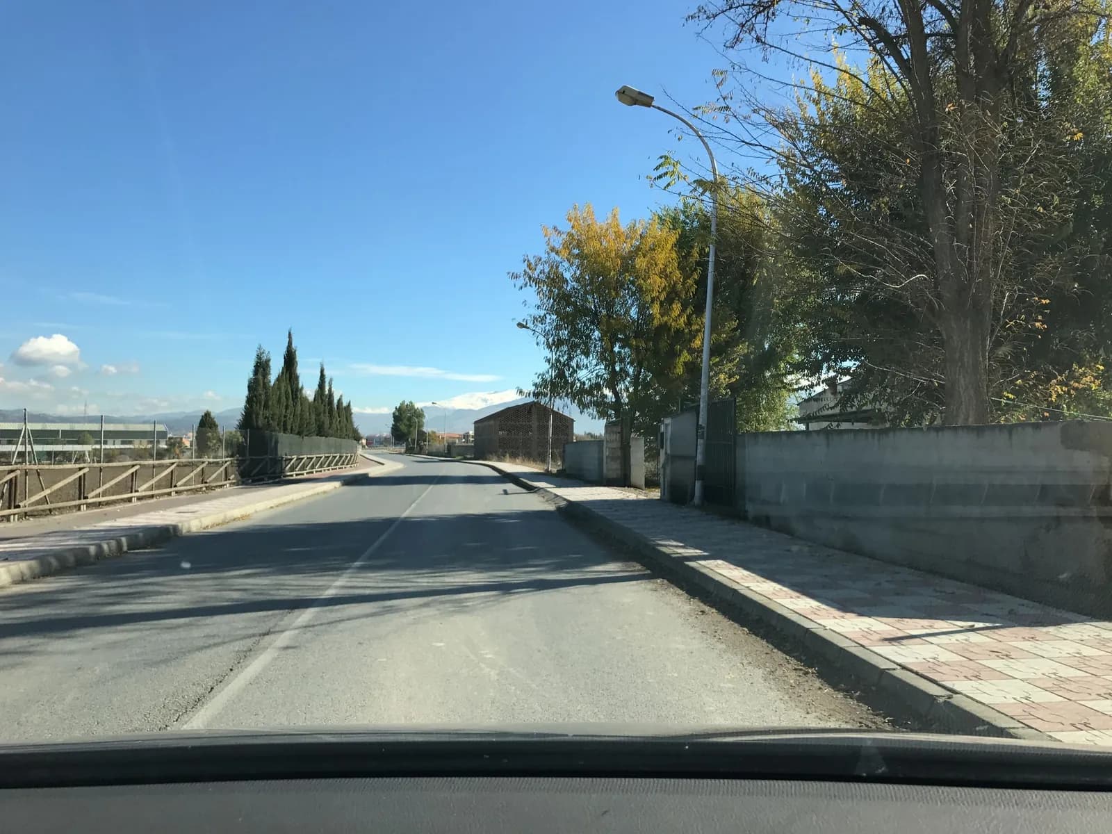 Aparcamiento gratuito en Camino de las Galeras en Vegas del Genil (Granada)