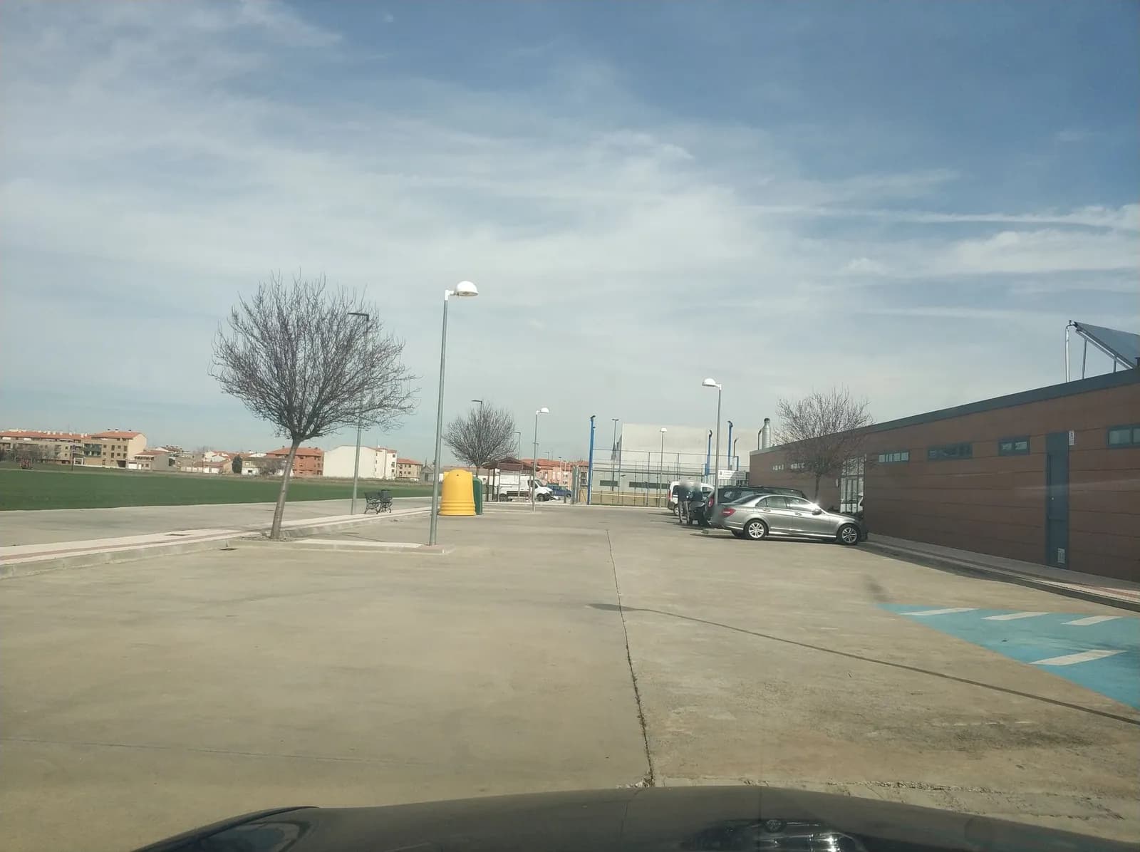 Aparcamiento gratuito en Camino de los Labajos en Castellanos de Moriscos (Salamanca)
