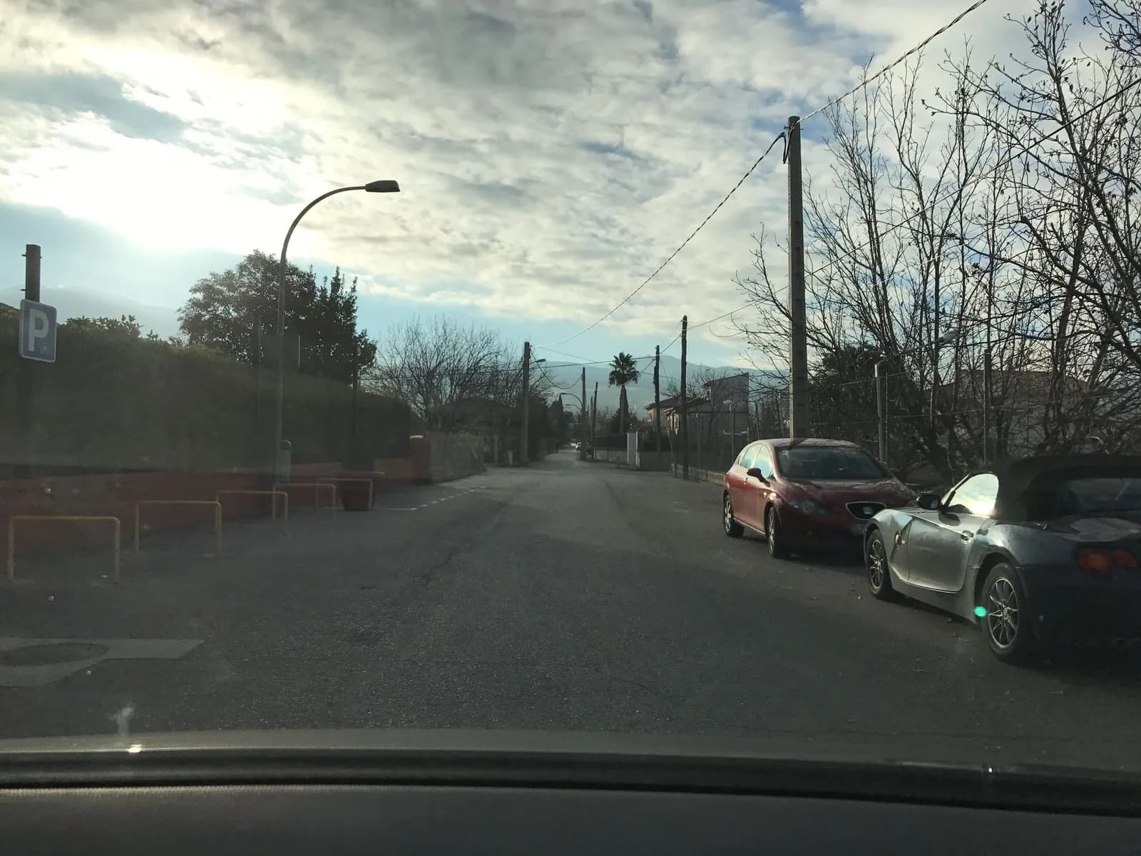 Aparcamiento gratuito en Camino del Zute en Huétor Vega (Granada)