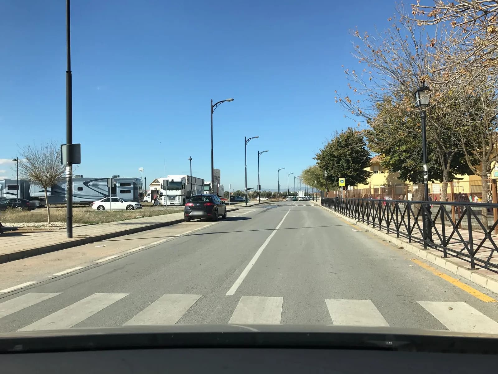 Aparcamiento gratuito en Camino Las Galeras en Cúllar Vega (Granada)