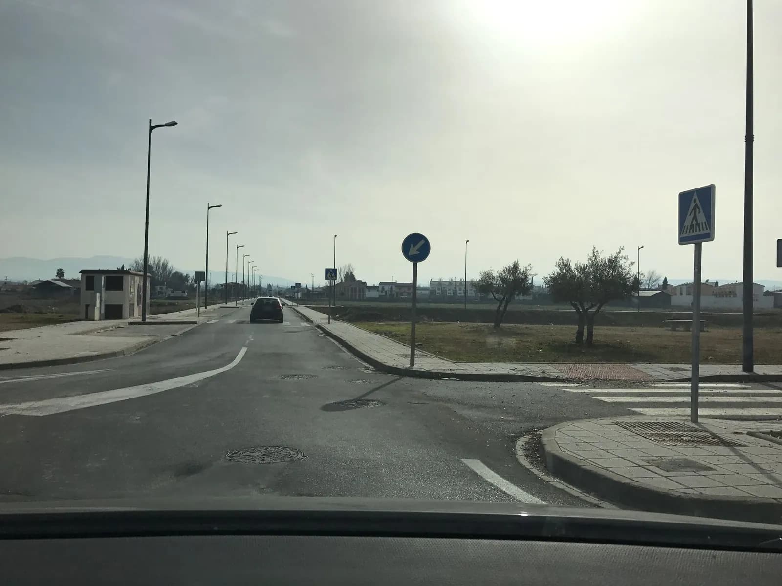 Aparcamiento gratuito en Camino Puentepiedra en Cúllar Vega (Granada)
