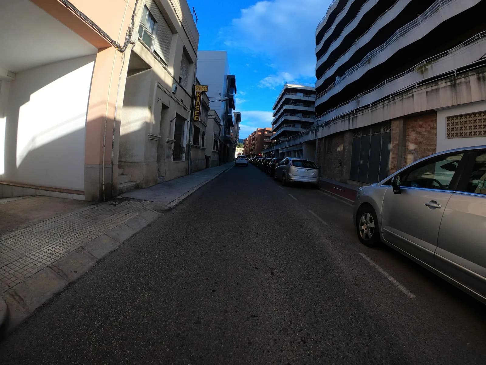 Aparcamiento gratuito en Carrer d'Enric d'Ossó cervelló en Tortosa (Tarragona)