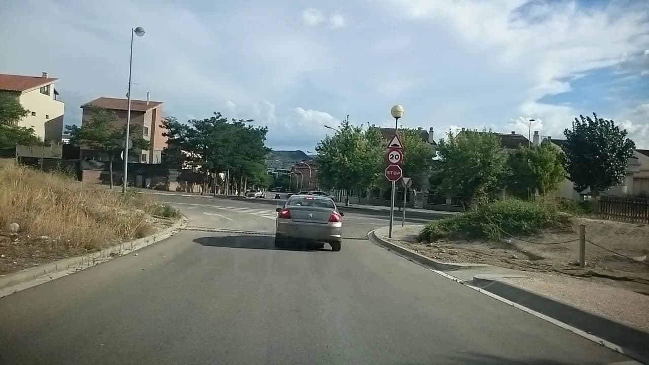 Aparcamiento gratuito en Carrer de Carles Riba en Òdena (Barcelona)