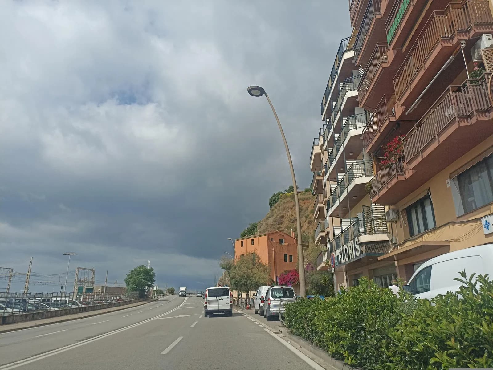 Aparcamiento gratuito en Carrer de la Platja de Cassà en Arenys de Mar (Barcelona)
