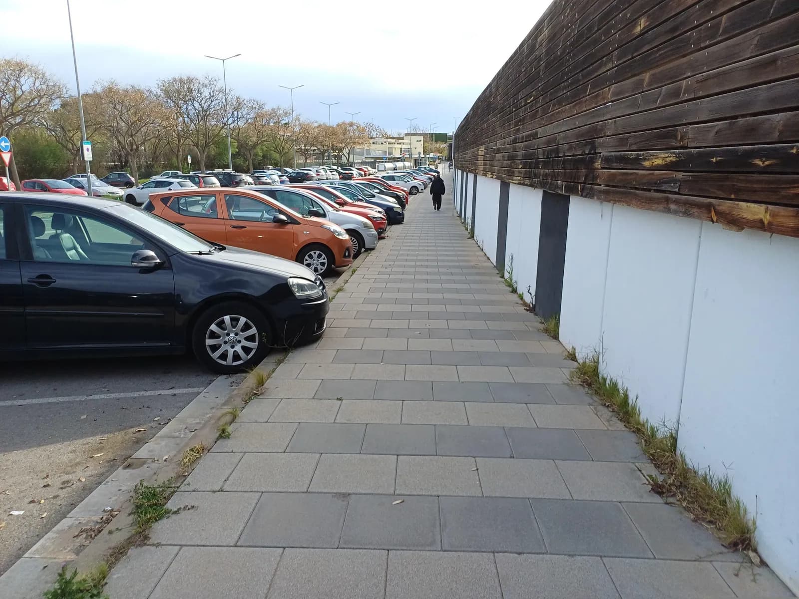 Aparcamiento gratuito en Carrer de la Tecnologia en Viladecans (Barcelona)