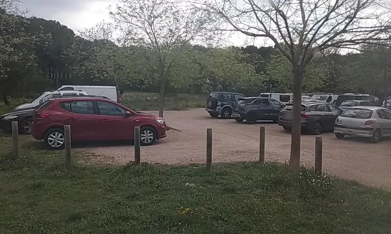 Aparcamiento gratuito en Carrer de Marià Pujolar en Figueres (Girona)