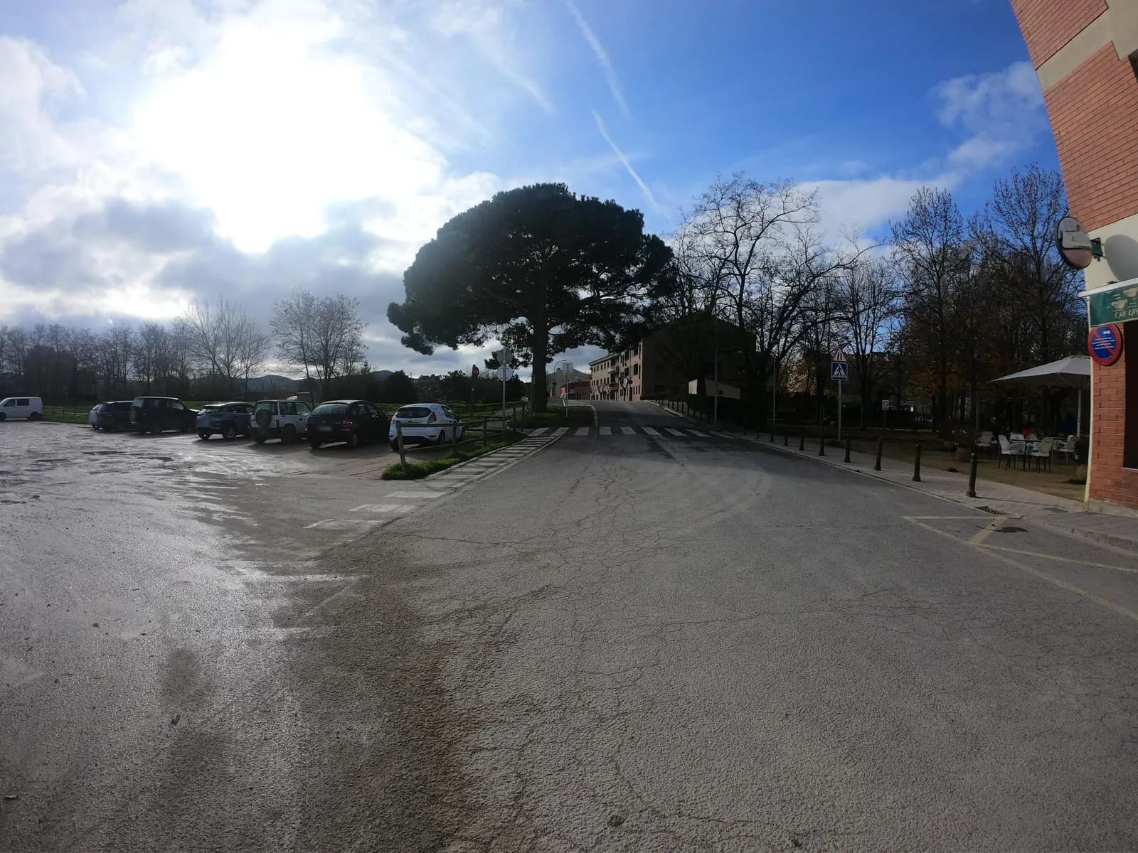 Aparcamiento gratuito en Carrer de Pau Casals en Llagostera (Girona)
