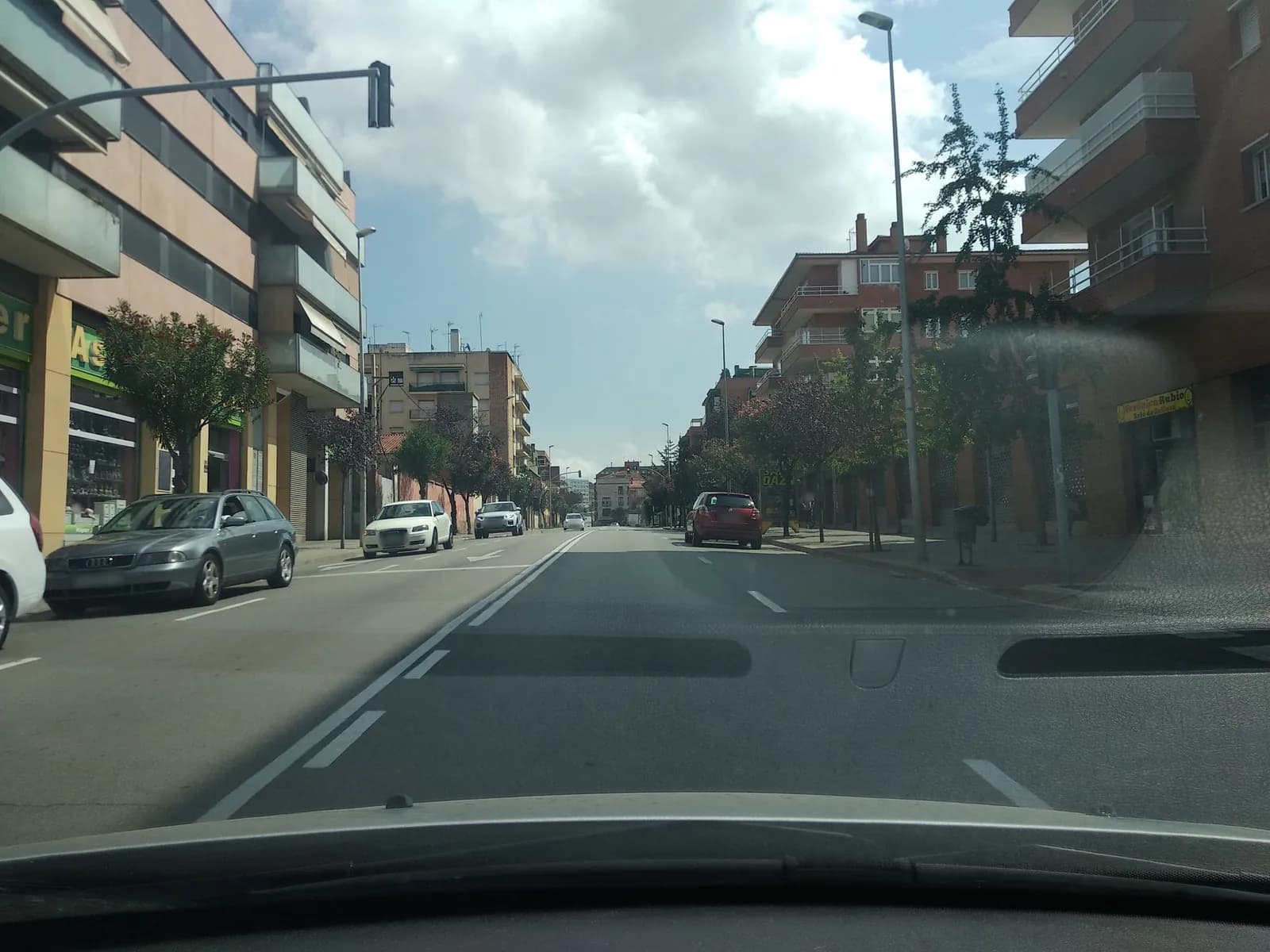 Aparcamiento gratuito en Carrer de Ponent en Canovelles (Barcelona)