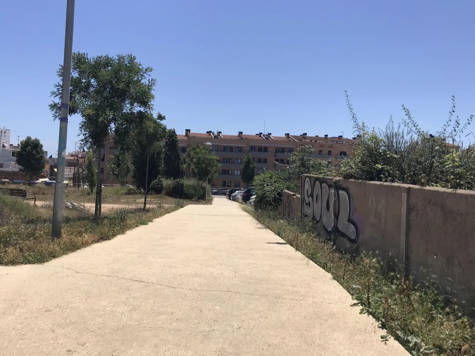 Aparcamiento gratuito en Carrer de Santa Cecilia en Blanes (Girona)