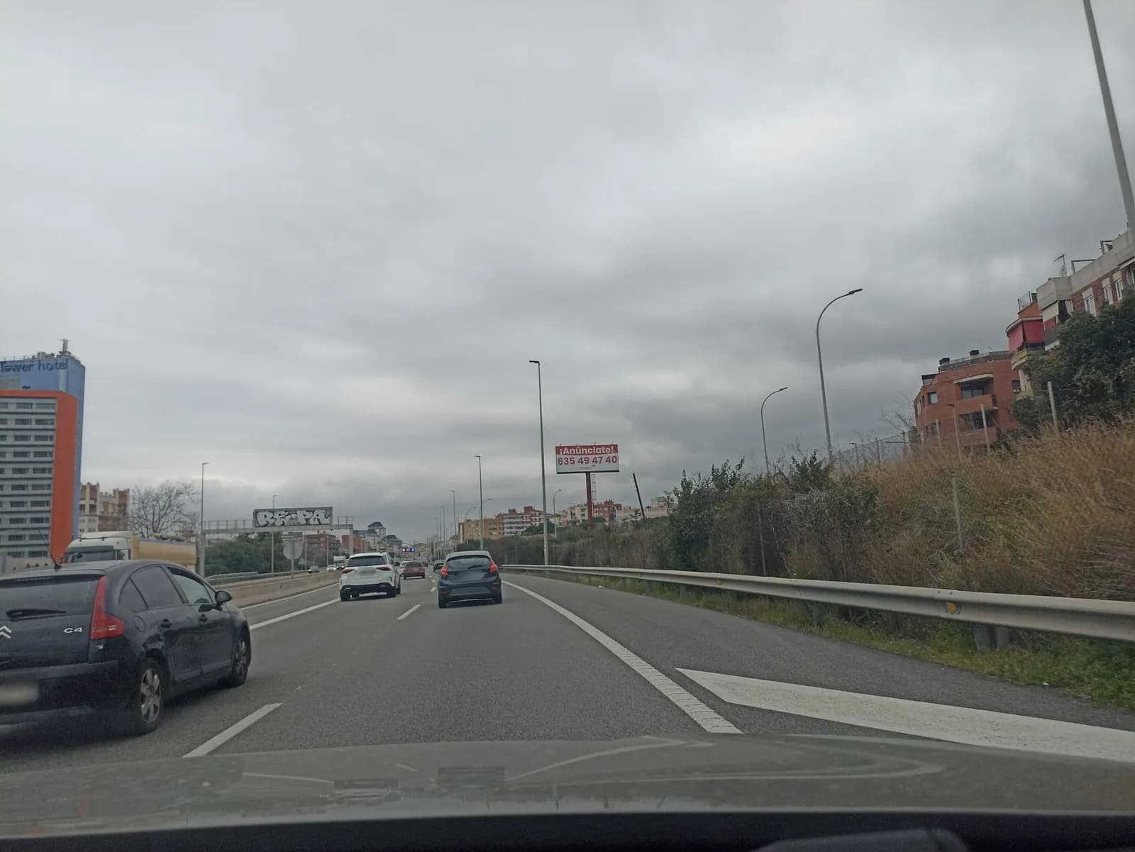 Aparcamiento gratuito en Carrer del Dipòsit en Badalona (Barcelona)