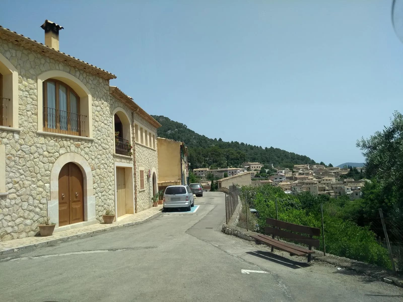 Aparcamiento gratuito en Carrer des Fornassos en Selva (Illes Balears)