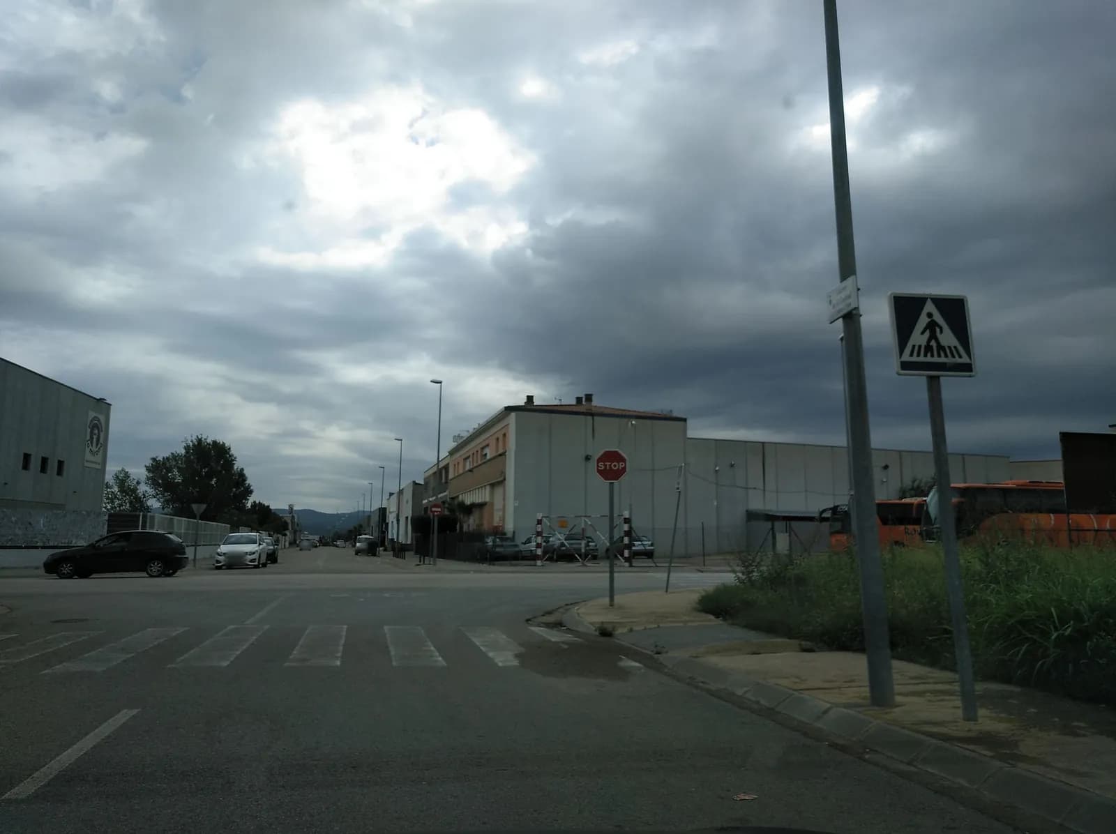 Aparcamiento gratuito en Carrer Ermessenda de Carcasona en Vilablareix (Girona)