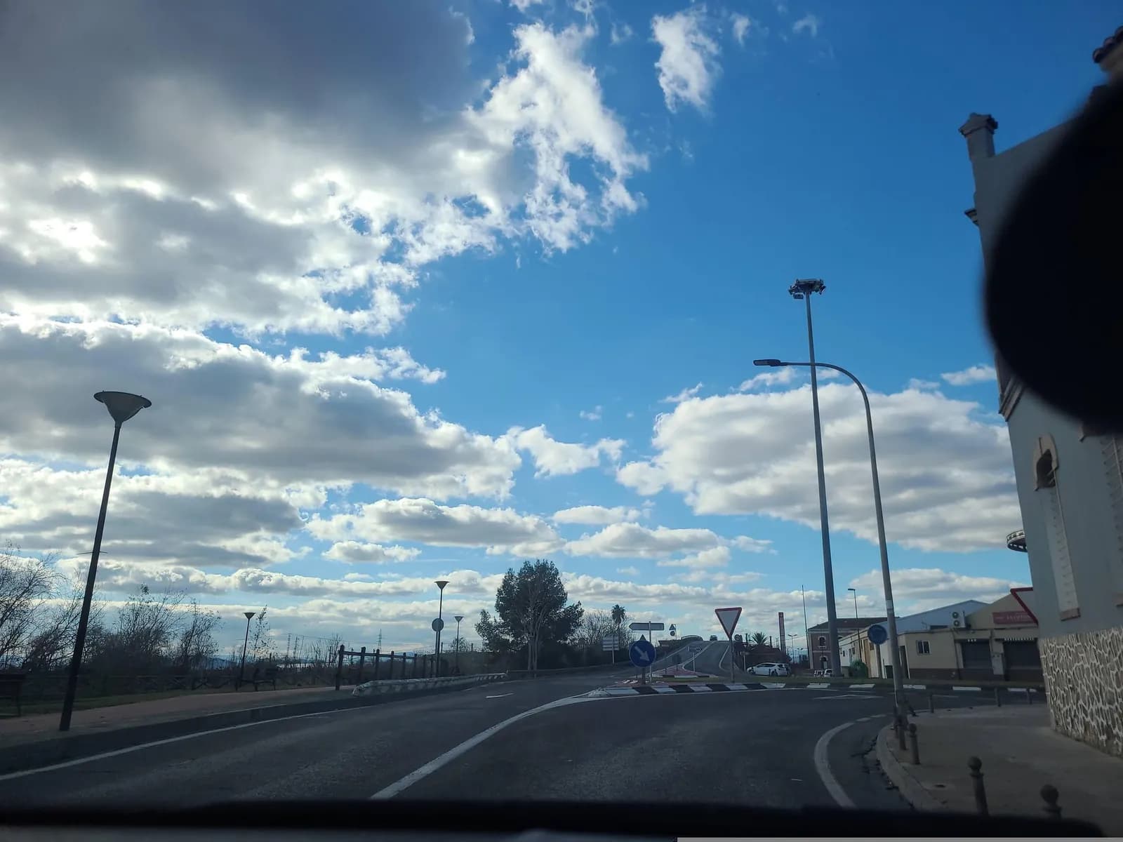 Aparcamiento gratuito en Carrer Guadassuar en Alzira (Valencia)