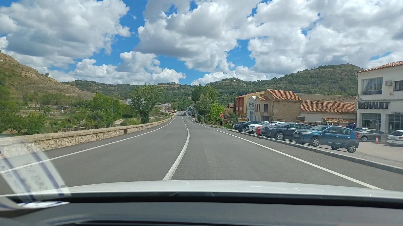 Aparcamiento gratuito en Carrer Major de l'Hostal Nou en Morella (Castellón)