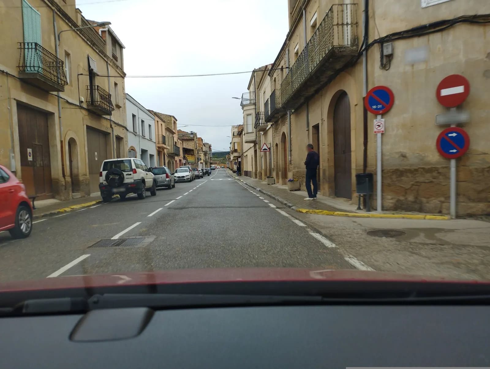 Aparcamiento gratuito en Carrer Nou en Cervià de les Garrigues (Lleida)