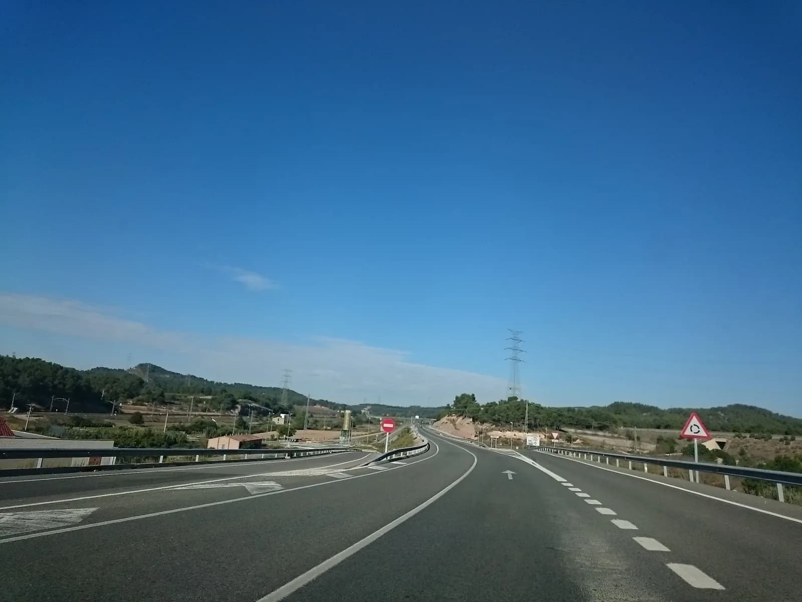 Aparcamiento gratuito en Carretera Bilbao - Tarragona en Vimbodí i Poblet (Tarragona)
