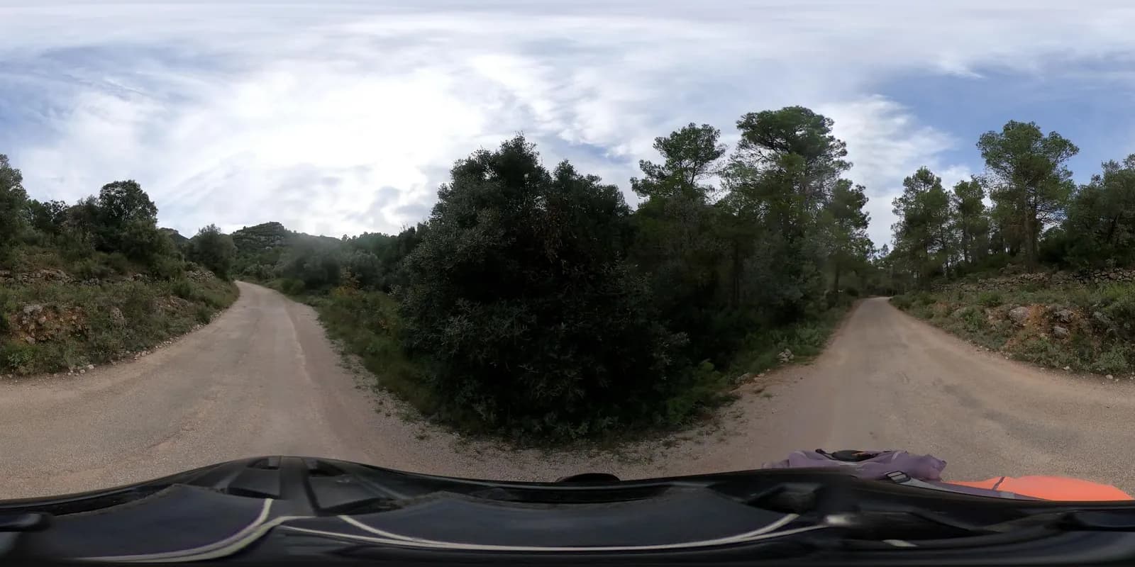Aparcamiento gratuito en Carretera d'Horta de Sant Joan en Arnes (Tarragona)