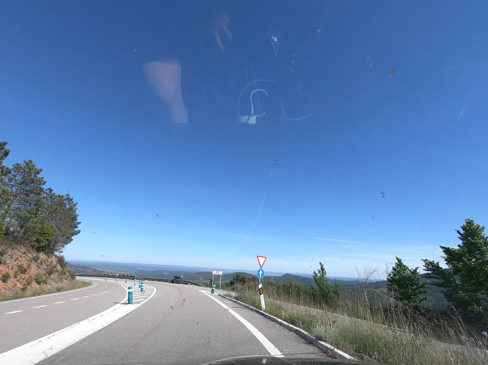 Aparcamiento gratuito en Carretera de A-5 a Guadalupe en Guadalupe (Cáceres)