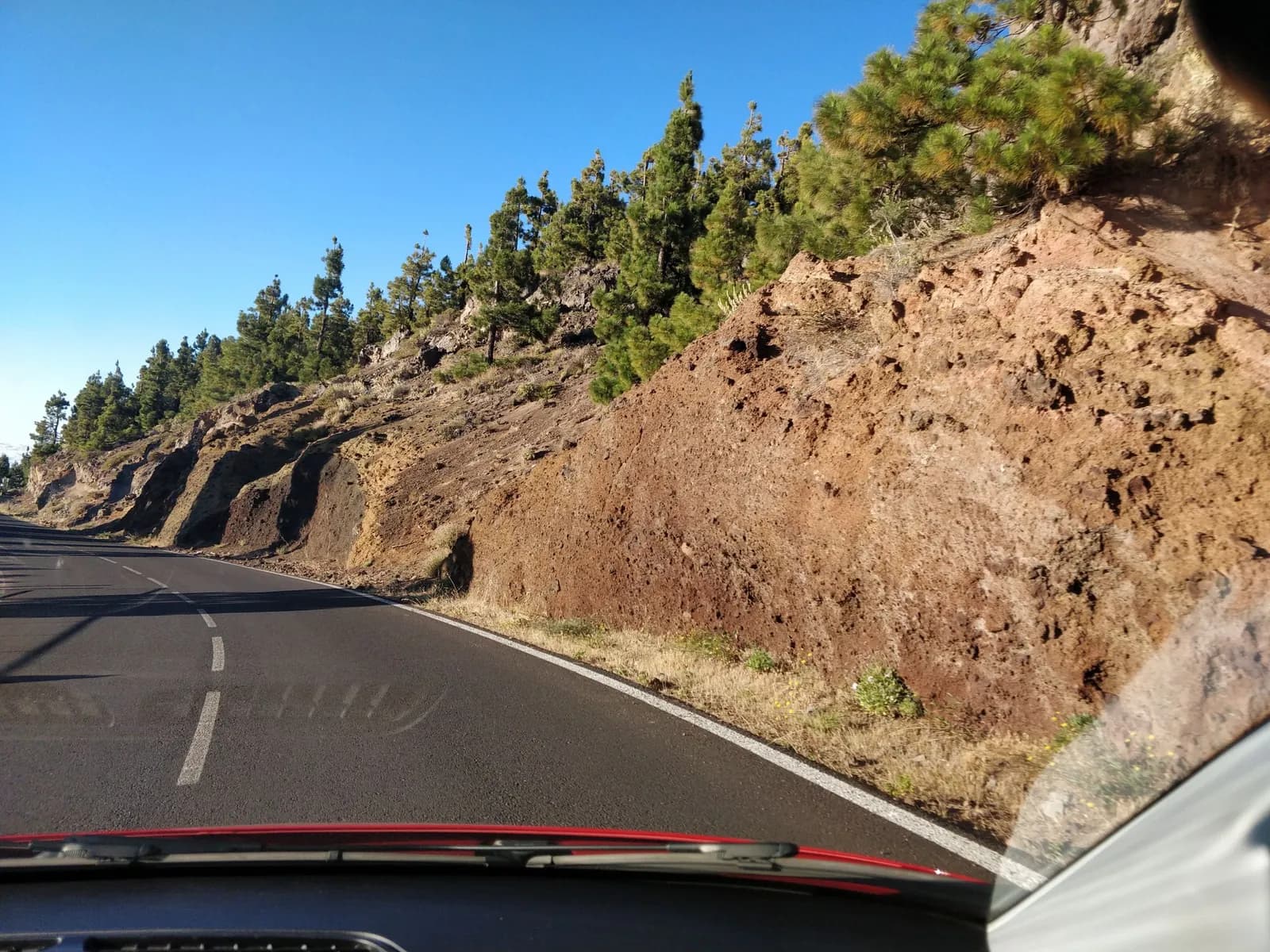Aparcamiento gratuito en Carretera de La Esperanza en Arafo (Santa Cruz de Tenerife)