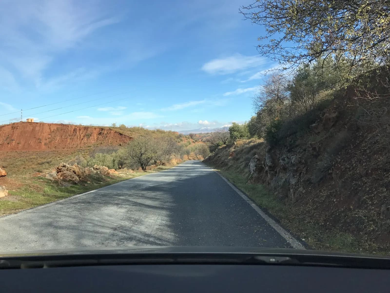 Aparcamiento gratuito en Carretera de La Peza a A-325 (Benalúa) en Peza (La) (Granada)