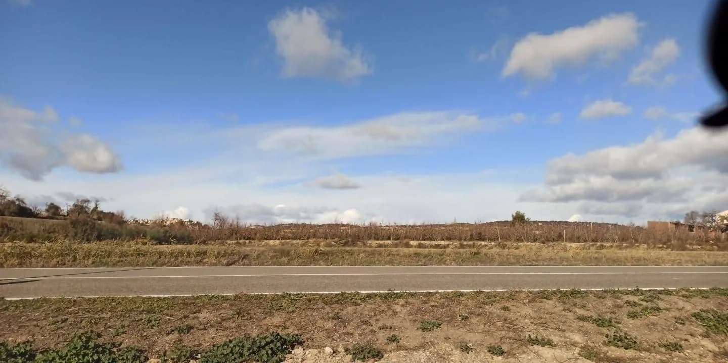 Aparcamiento gratuito en Carretera de Linyola en Penelles (Lleida)