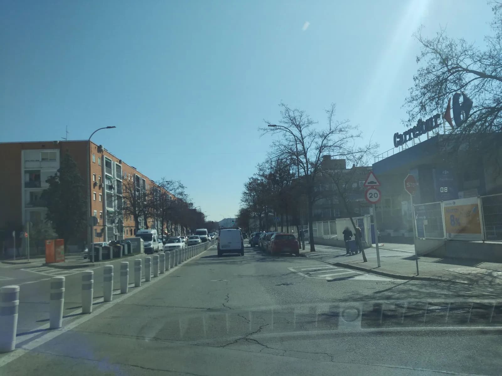 Aparcamiento gratuito en Carretera de Loeches en Torrejón de Ardoz (Madrid)