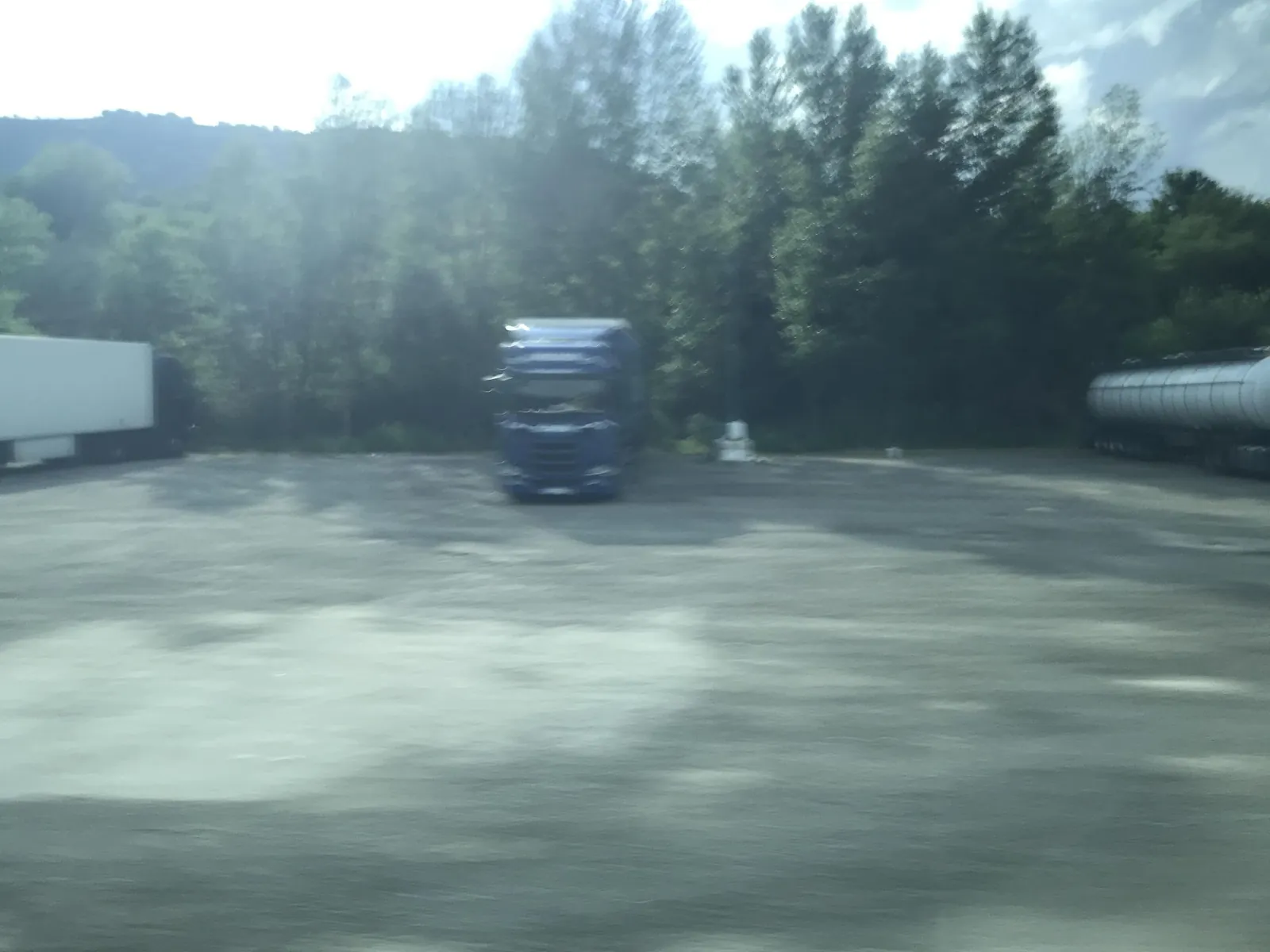 Aparcamiento gratuito en Carretera de Madrid a Irún en Encío (Burgos)