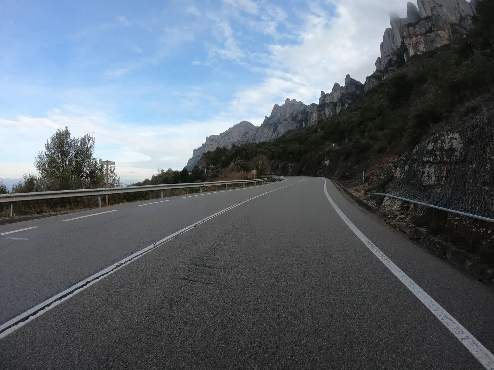 Aparcamiento gratuito en Carretera de Montserrat en Marganell (Barcelona)