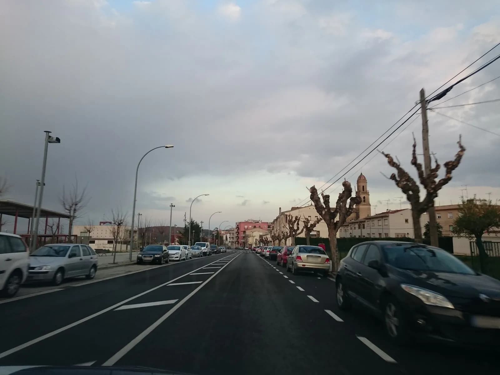 Aparcamiento gratuito en Carretera de Pontons en Torrelles de Foix (Barcelona)