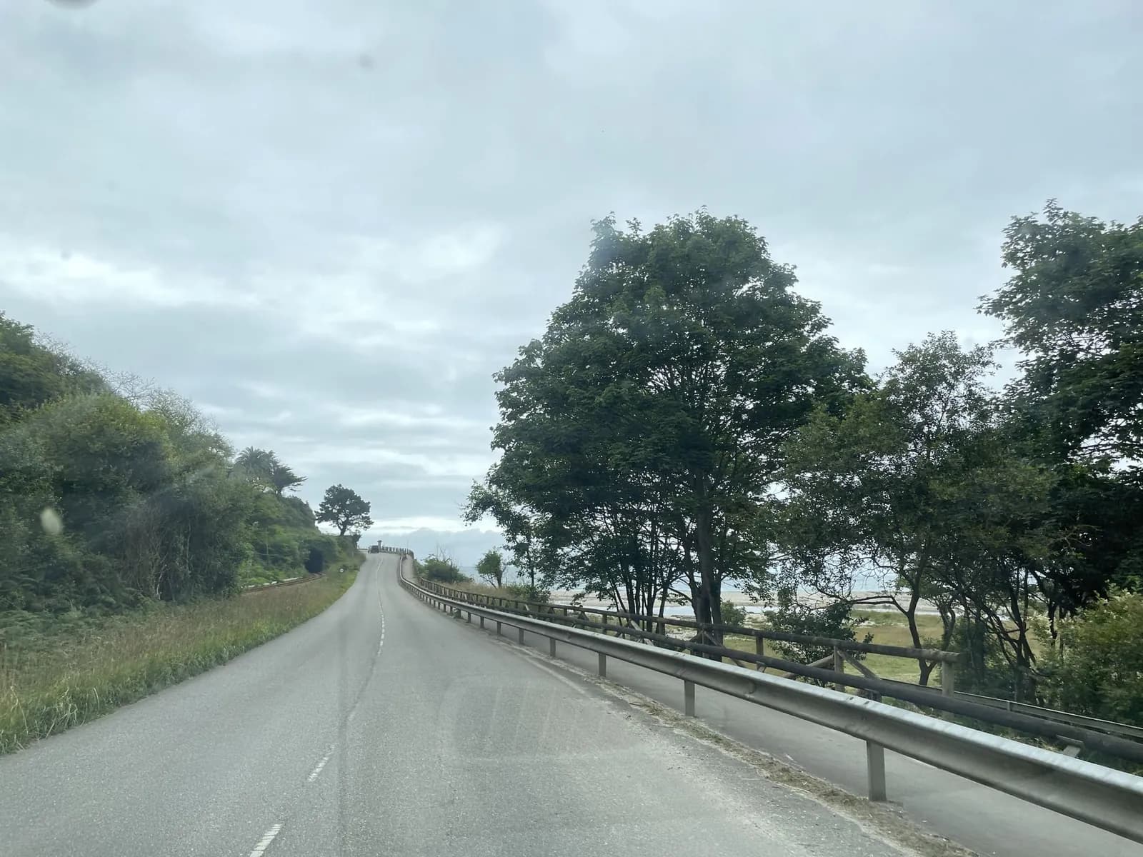 Aparcamiento gratuito en Carretera de Ribadesella a Llanes en Llanes (Asturias)