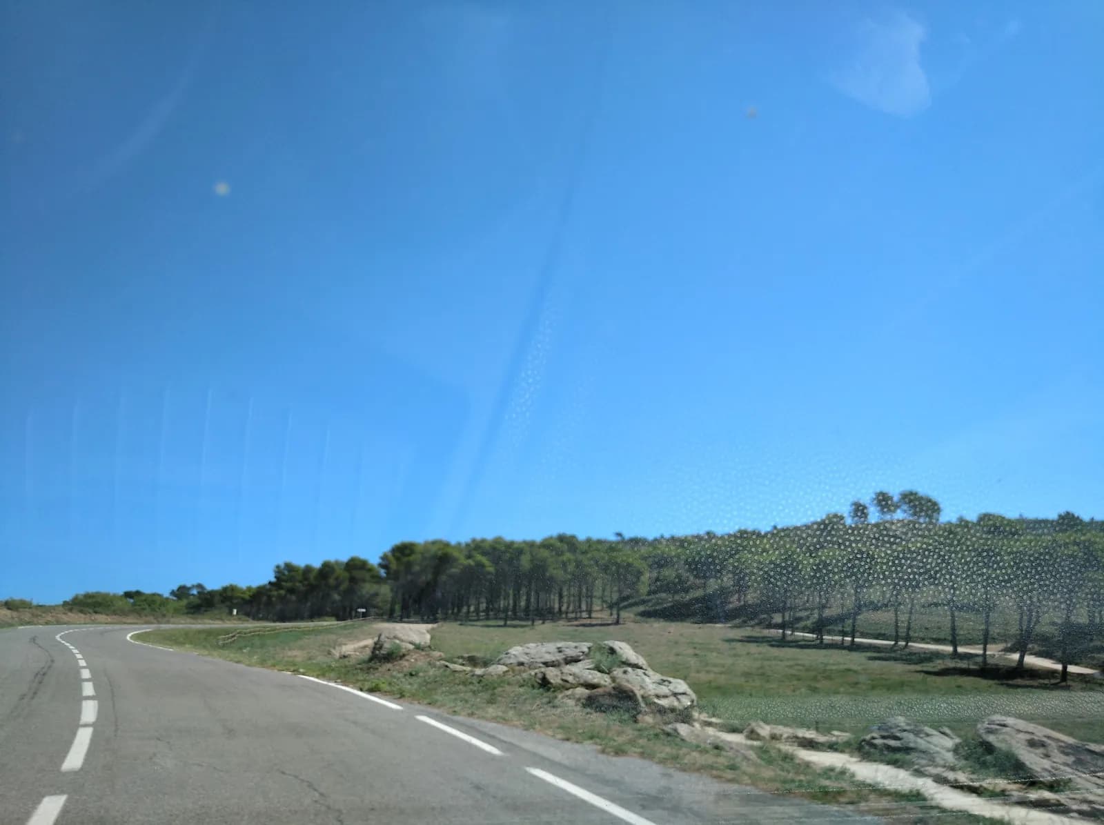 Aparcamiento gratuito en Carretera de Sant Pere de Rodes en Palau-saverdera (Girona)