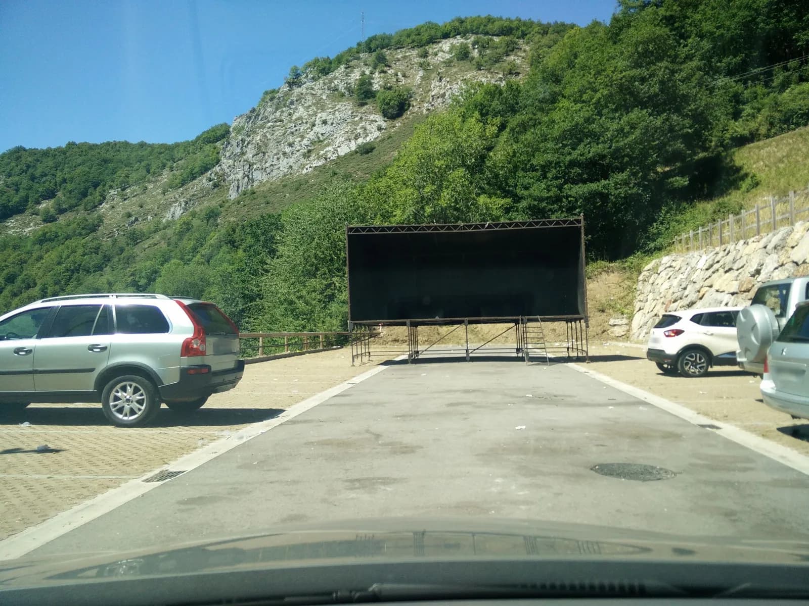 Aparcamiento gratuito en Carretera de Soto de Sajambre en Oseja de Sajambre (León)
