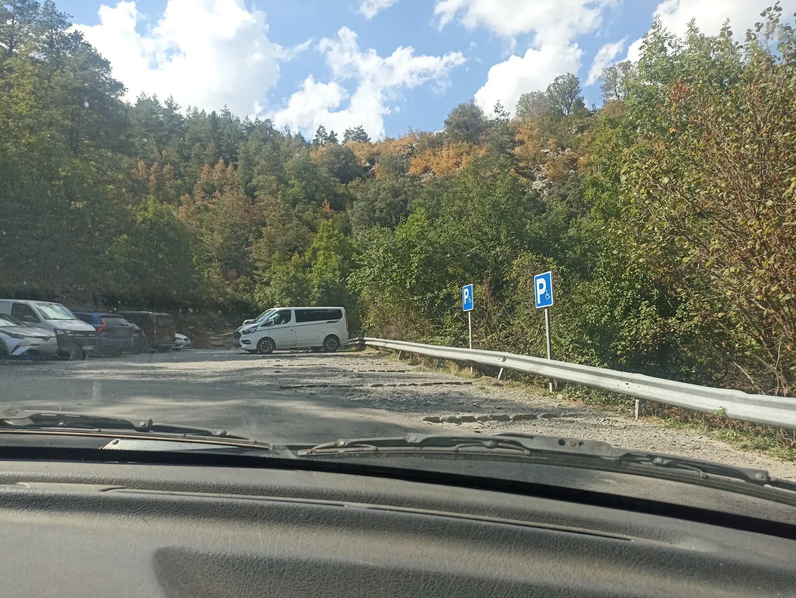 Aparcamiento gratuito en Carretera del Cañón de Añisclo en Fanlo (Huesca)