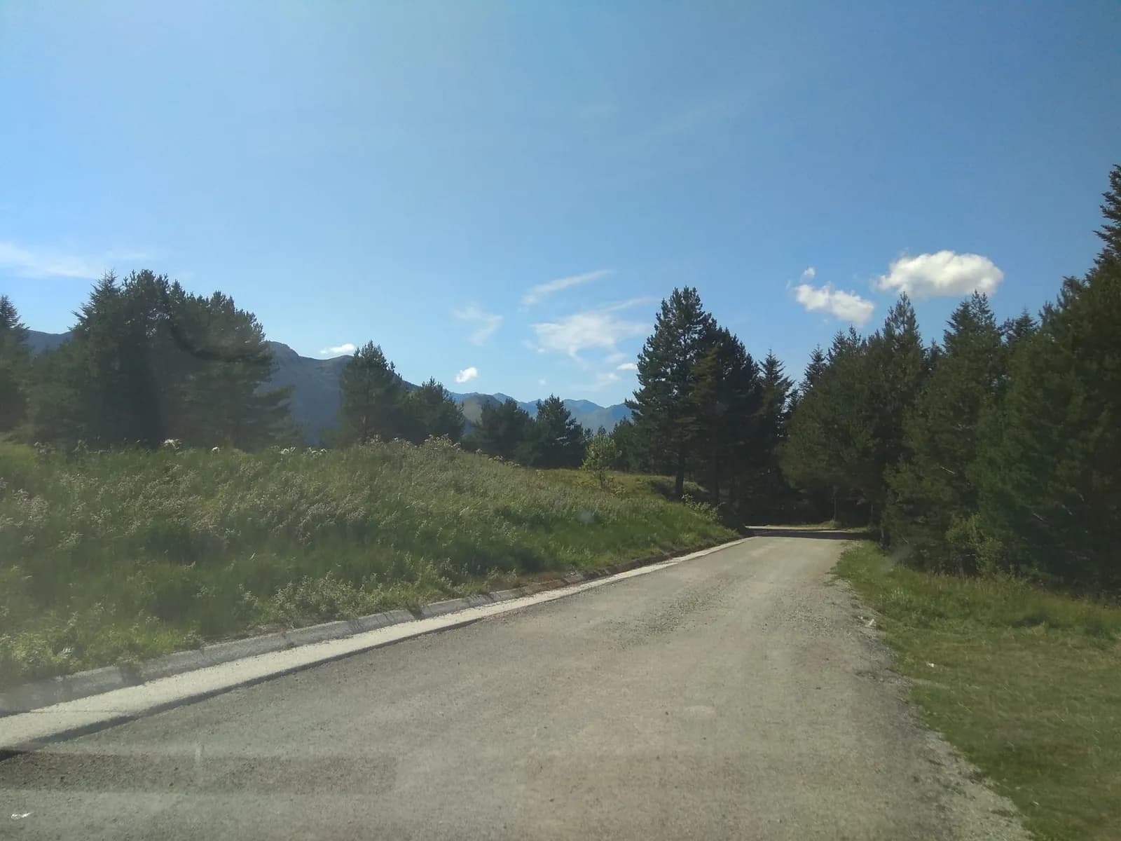 Aparcamiento gratuito en Carretèra deth Lac Ressèc en Arres (Lleida)