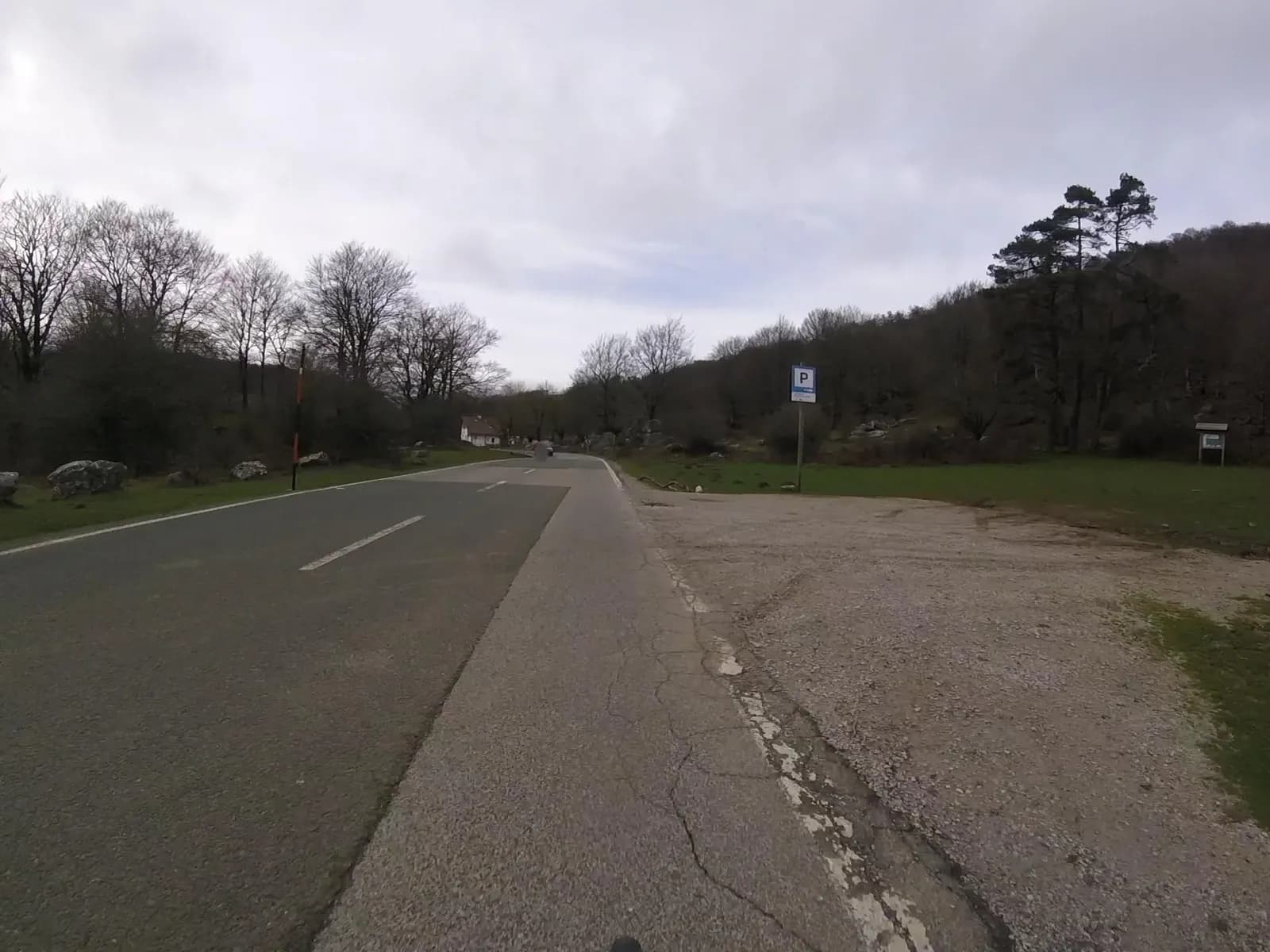 Aparcamiento gratuito en Carretera Estella - Olazagutía en Olazti/Olazagutía (Navarra)