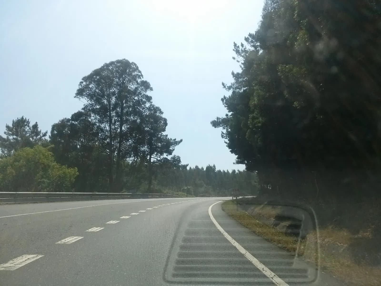 Aparcamiento gratuito en Carretera Madrid - A Coruña en Coirós (A Coruña)