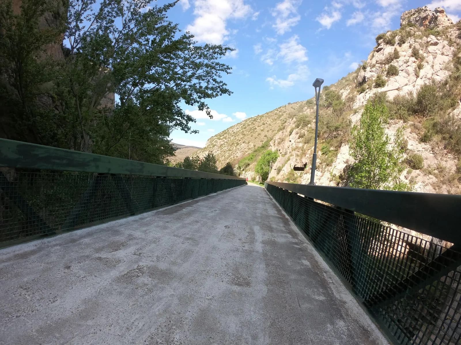 Aparcamiento gratuito en Carretera Soria-Tafalla en Arnedillo (La Rioja)