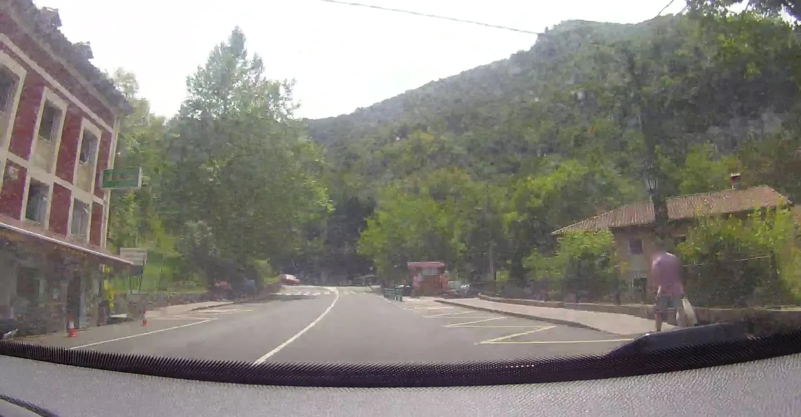 Aparcamiento gratuito en Carretera Soto de Cangas - Covadonga en Amieva (Asturias)