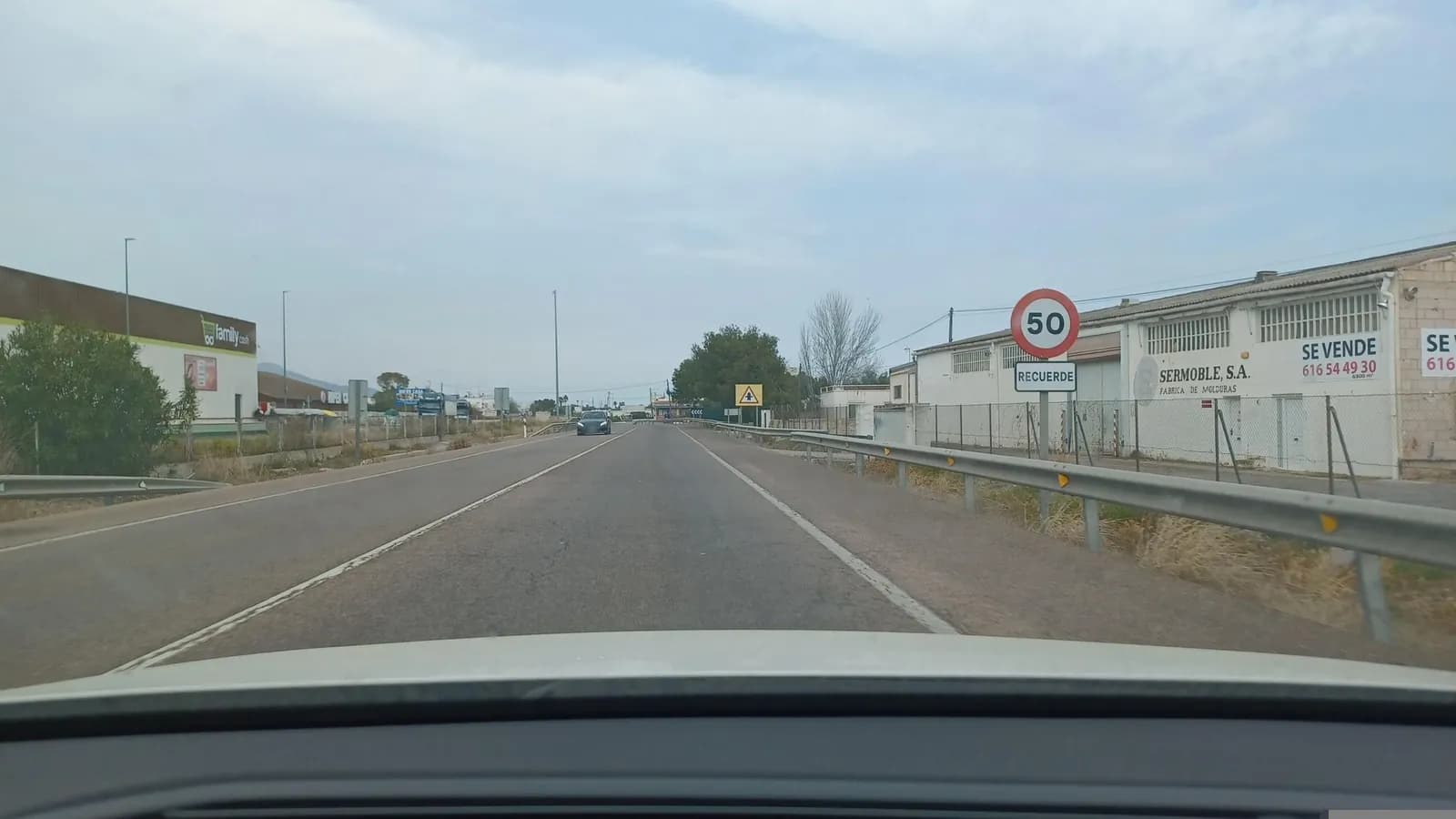Aparcamiento gratuito en Carretera València - Barcelona en Vinaròs (Castellón)